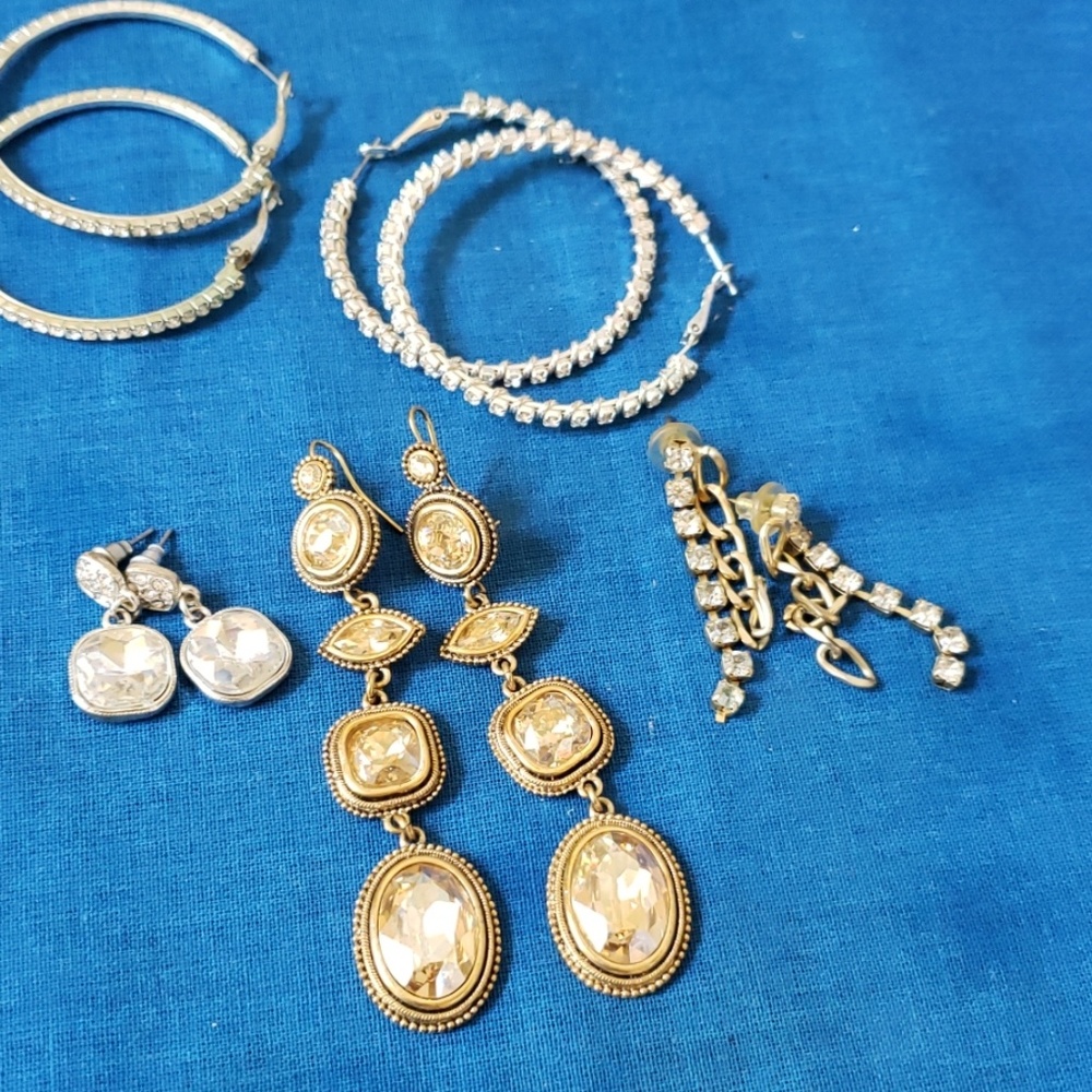 Earings - Picture 4 of 4